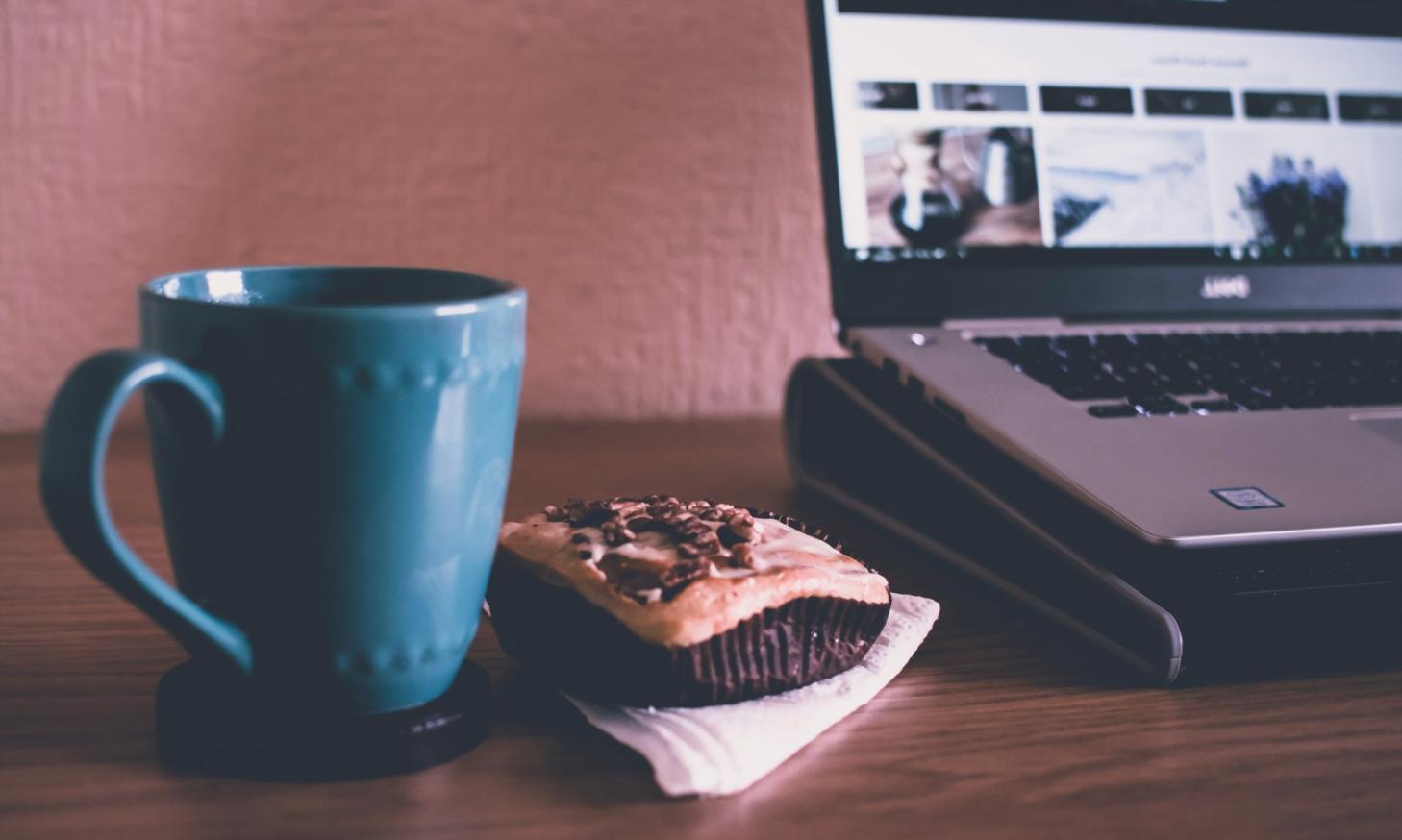 Financial reporting workspace with analytical tools